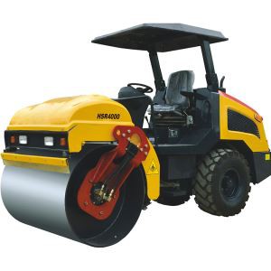 سنگل ڈرم کمپیکٹور پر سوار